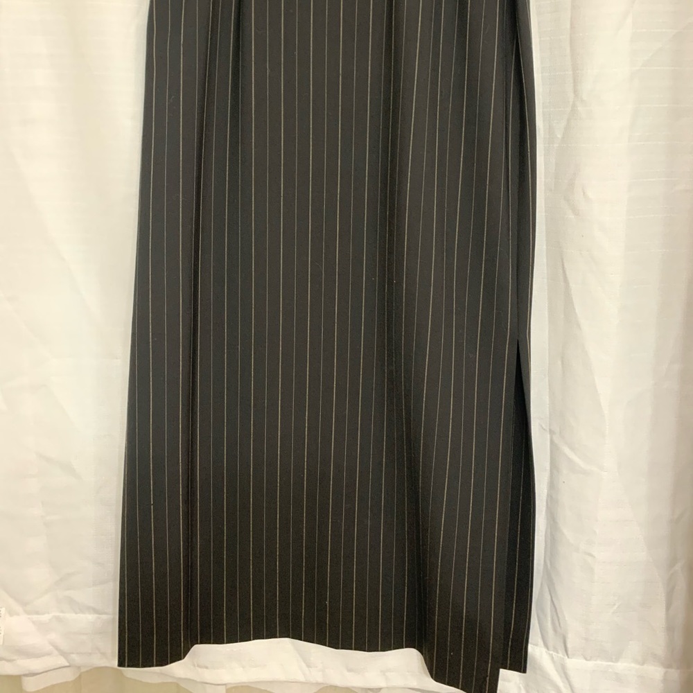 Casual Corner Stretch size 8 skirt